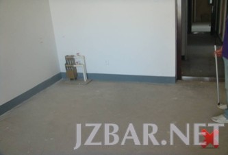 104921drrzsef9uucuj29r.jpg